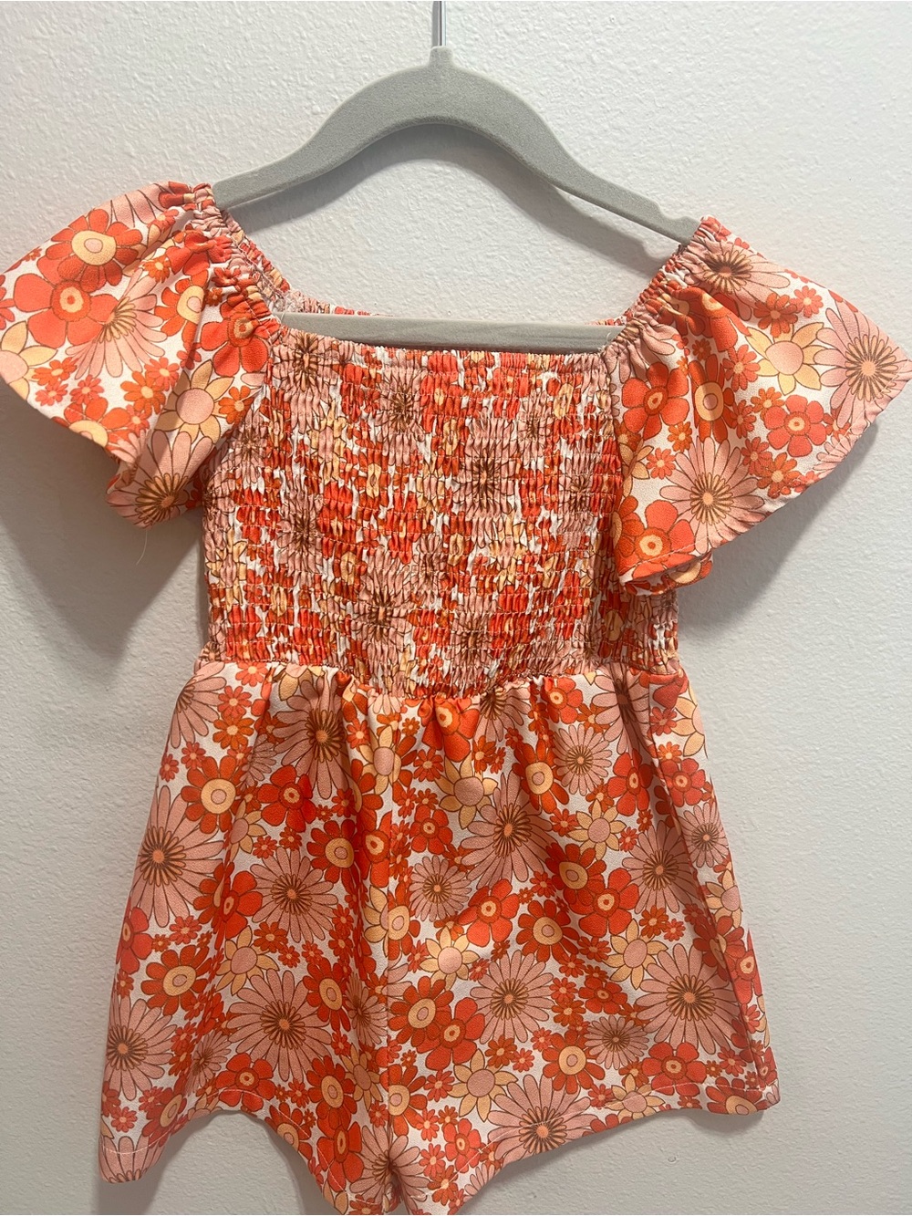 SHEIN Orange and Cream Floral Smocked Romper with Flutter Sleeves Sz 5